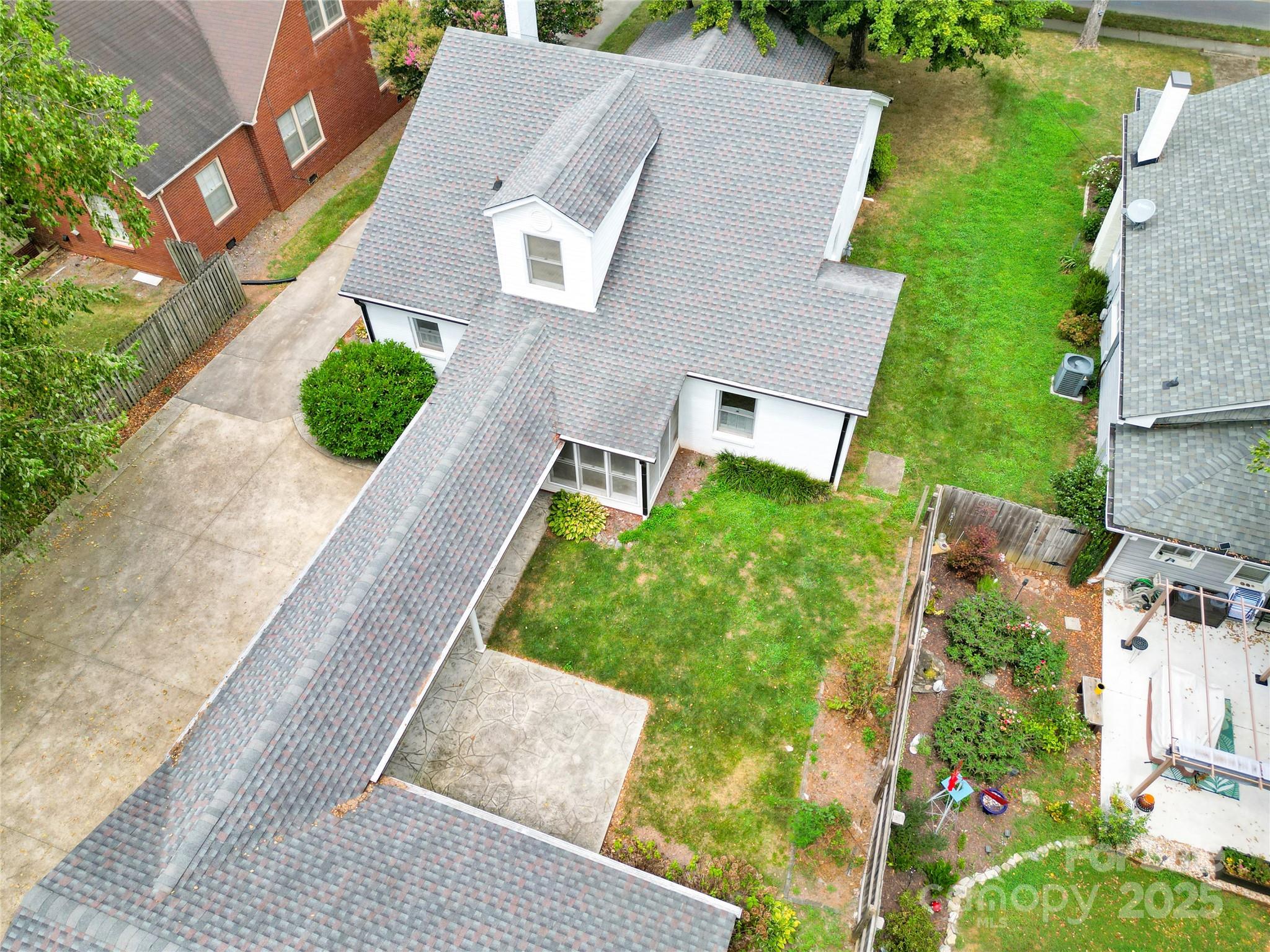 824 Davie Avenue Statesville NC 28677