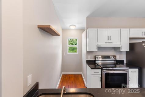 14 Annie Street Asheville NC 28806