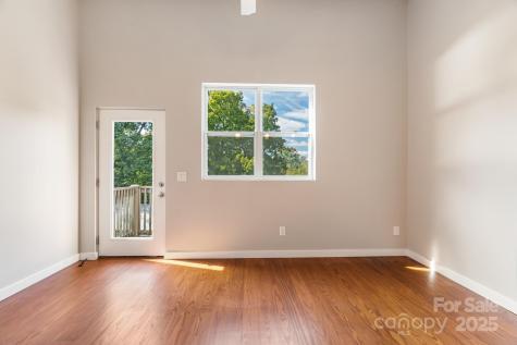 14 Annie Street Asheville NC 28806