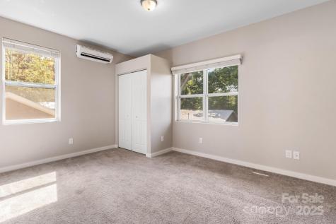 14 Annie Street Asheville NC 28806