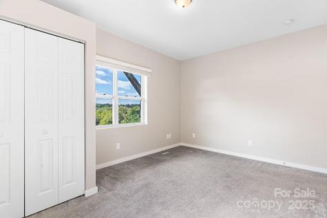 14 Annie Street Asheville NC 28806