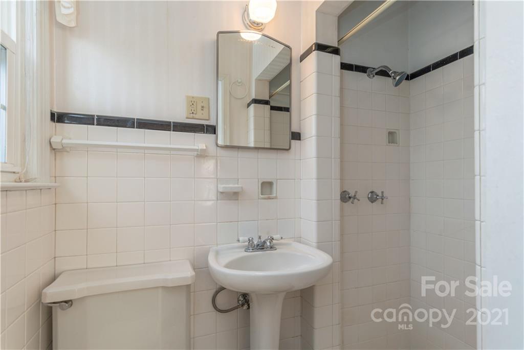 26 Lorraine Avenue Asheville NC 28804