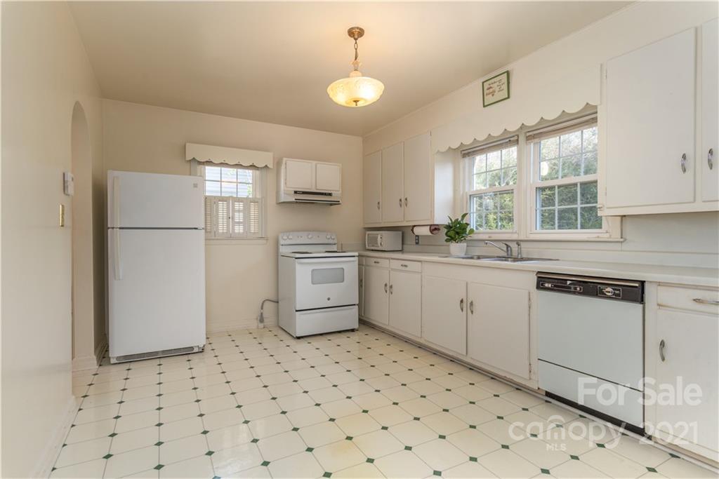 26 Lorraine Avenue Asheville NC 28804