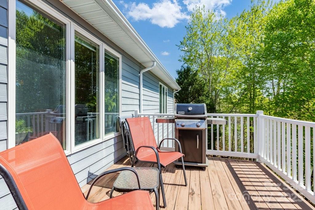 56 Lake Mist Court Nebo NC 28761