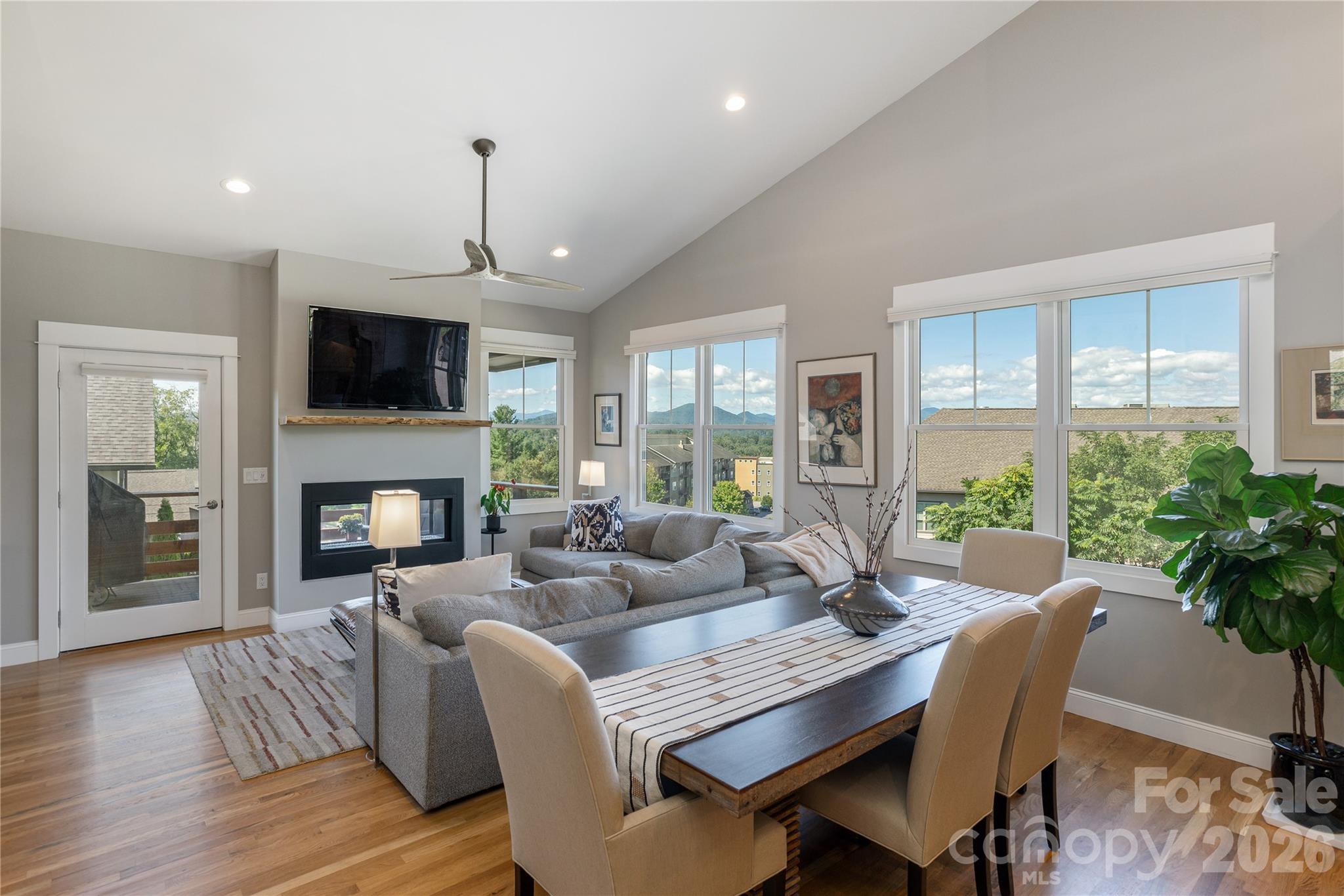 301 Ava Lane Asheville NC 28804