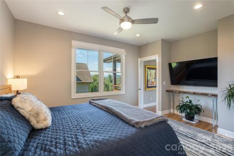 301 Ava Lane Asheville NC 28804