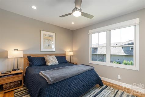 301 Ava Lane Asheville NC 28804