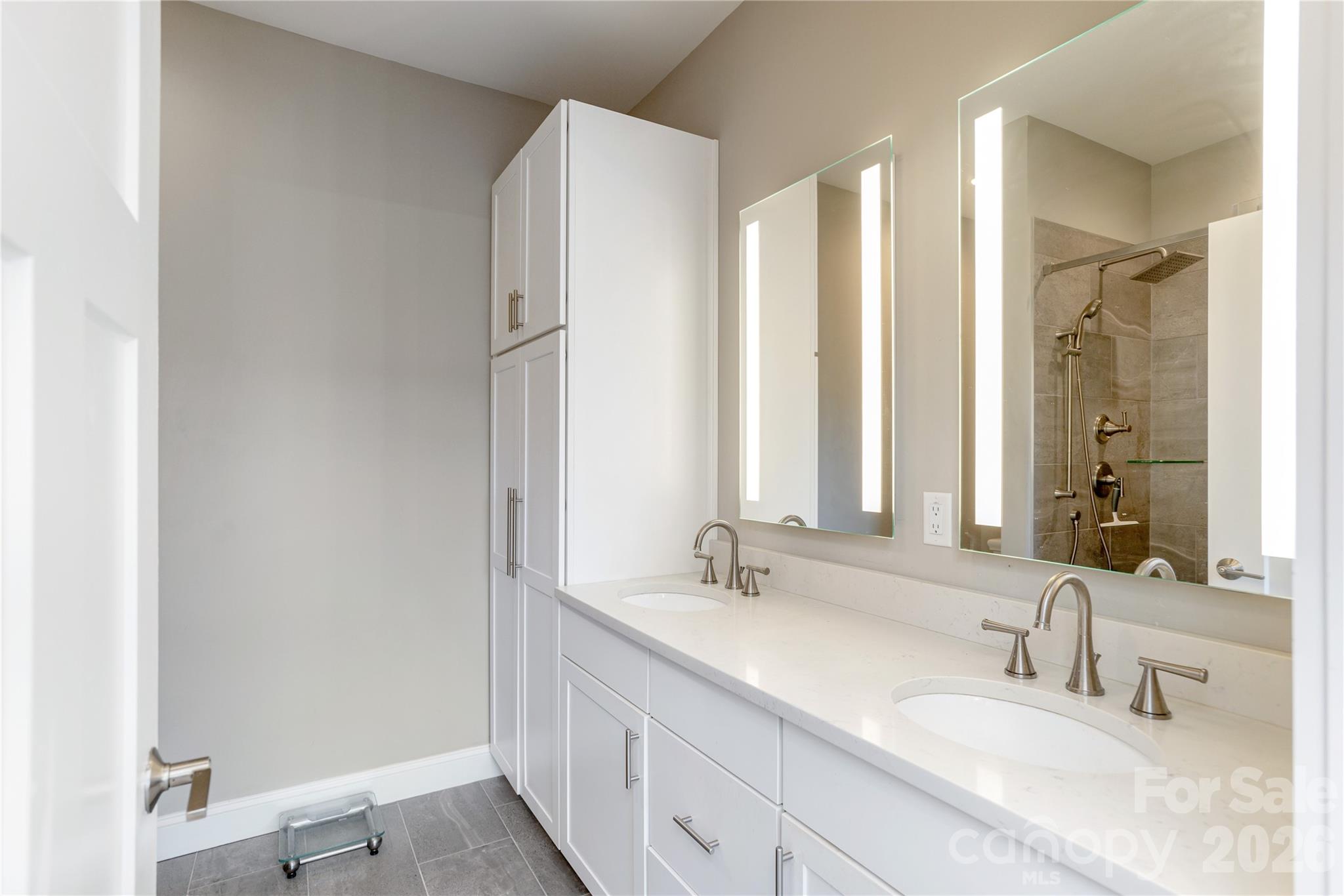 301 Ava Lane Asheville NC 28804