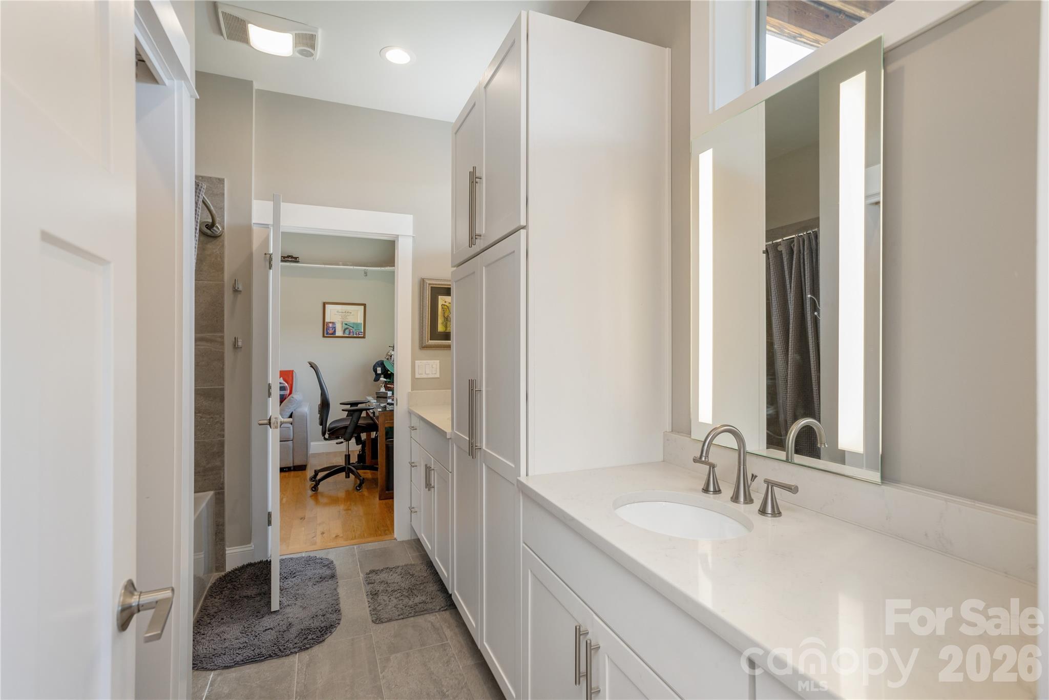 301 Ava Lane Asheville NC 28804