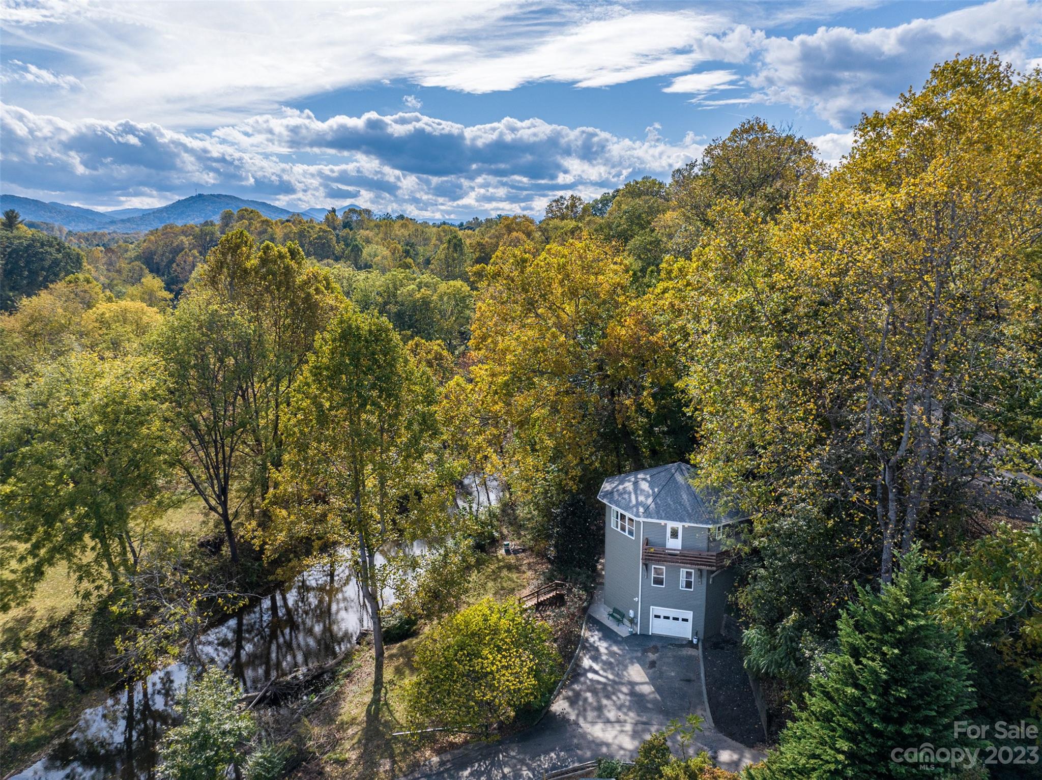 630 Sand Hill Road Asheville NC 28806