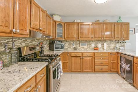 231 Kimberly Ann Drive Hendersonville NC 28792