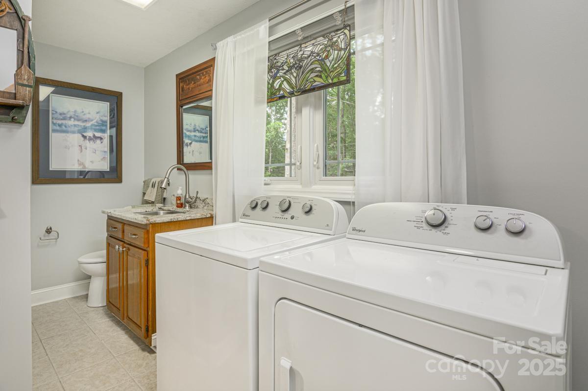 231 Kimberly Ann Drive Hendersonville NC 28792