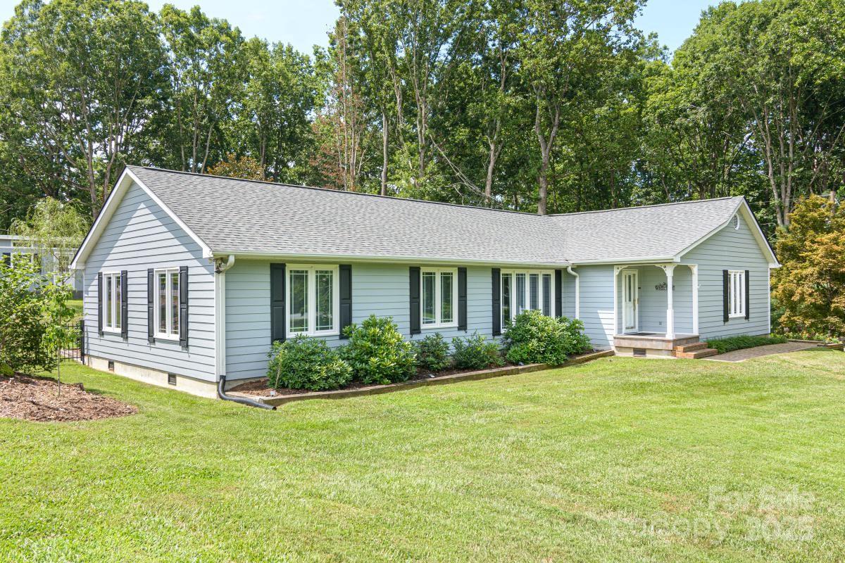231 Kimberly Ann Drive Hendersonville NC 28792