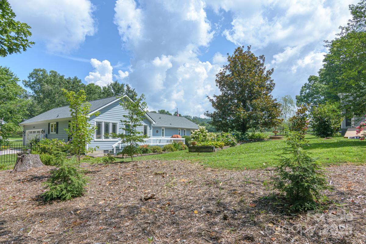 231 Kimberly Ann Drive Hendersonville NC 28792
