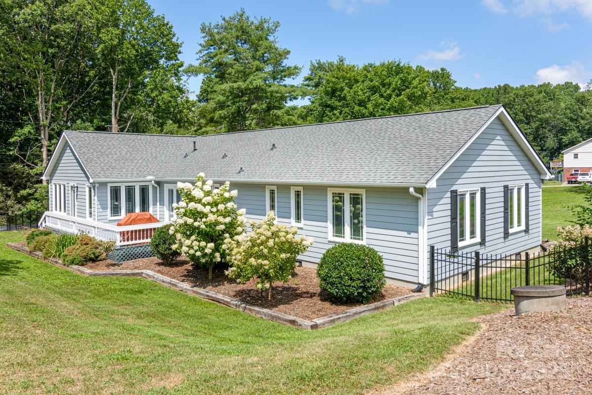 231 Kimberly Ann Drive Hendersonville NC 28792