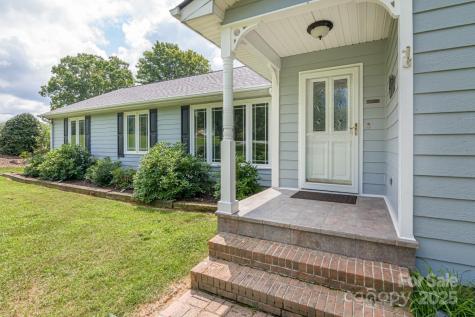 231 Kimberly Ann Drive Hendersonville NC 28792