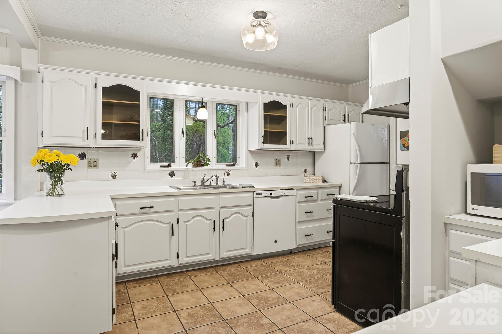 3002 Kanuga Road Hendersonville NC 28739