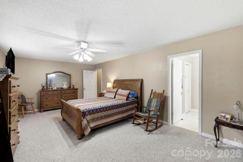 1489 Round Mountain Road Brevard NC 28712