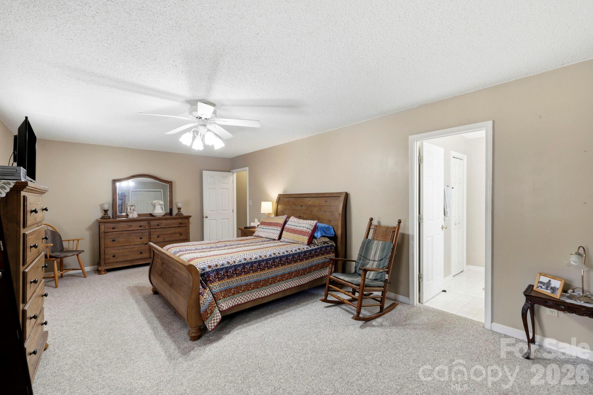 1489 Round Mountain Road Brevard NC 28712