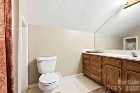 1489 Round Mountain Road Brevard NC 28712
