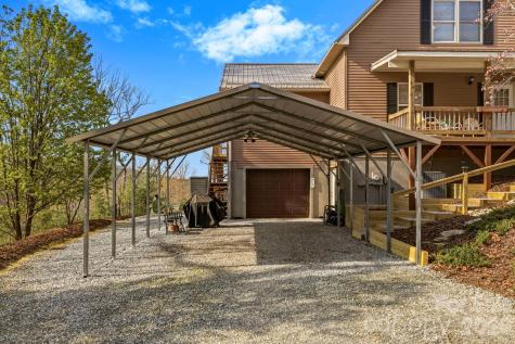 1489 Round Mountain Road Brevard NC 28712