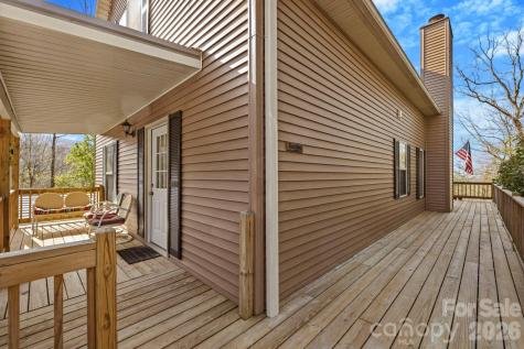 1489 Round Mountain Road Brevard NC 28712