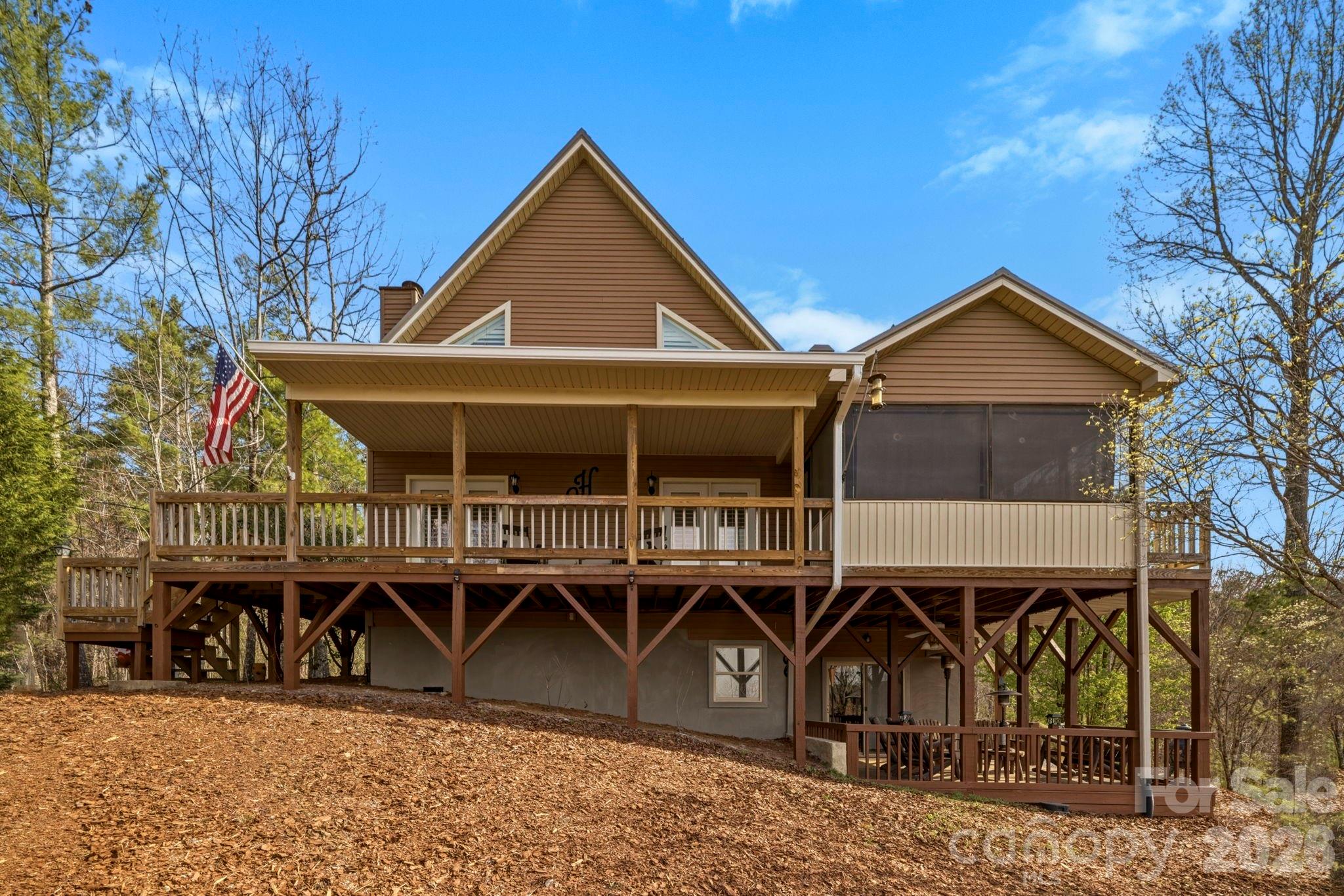 1489 Round Mountain Road Brevard NC 28712