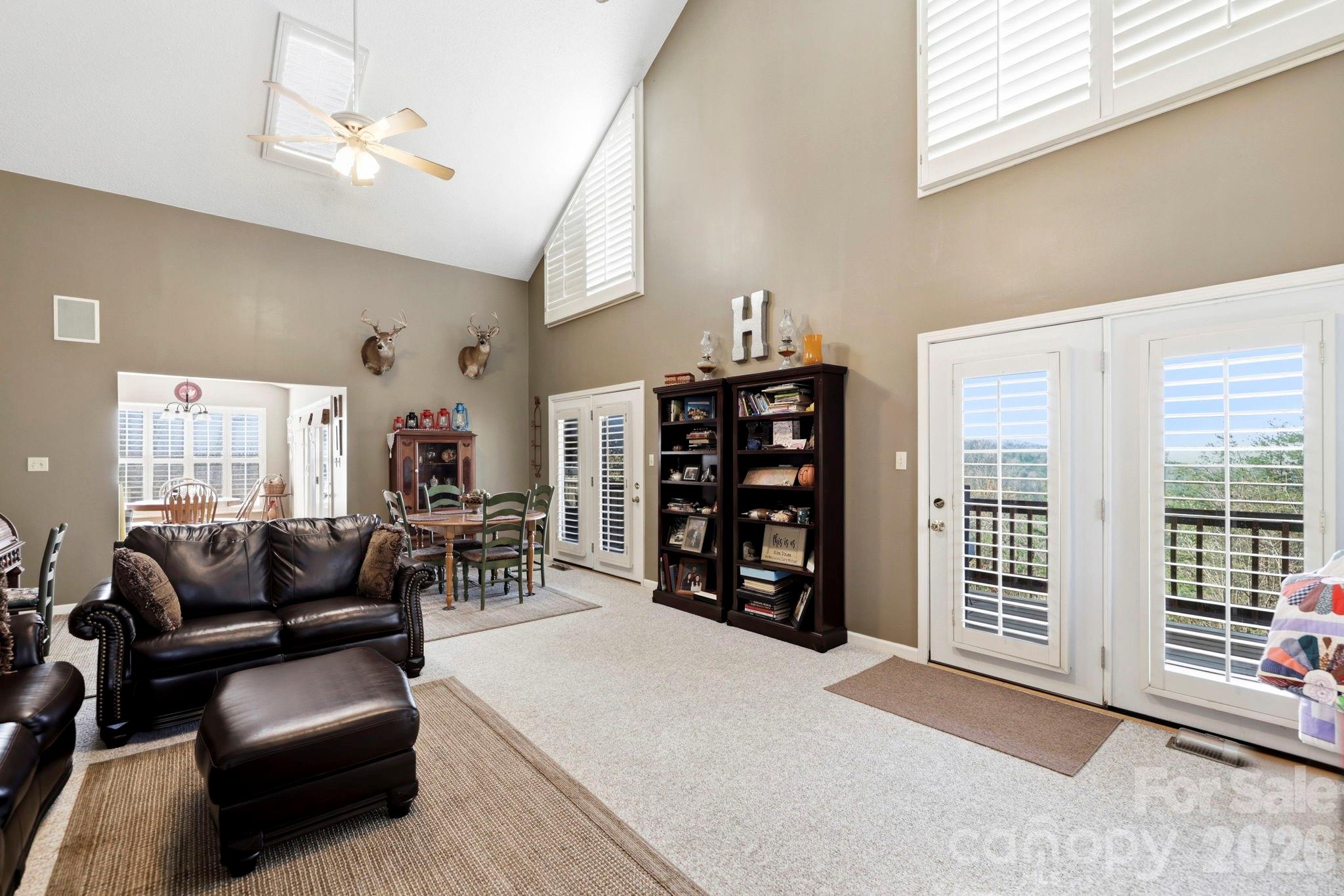 1489 Round Mountain Road Brevard NC 28712