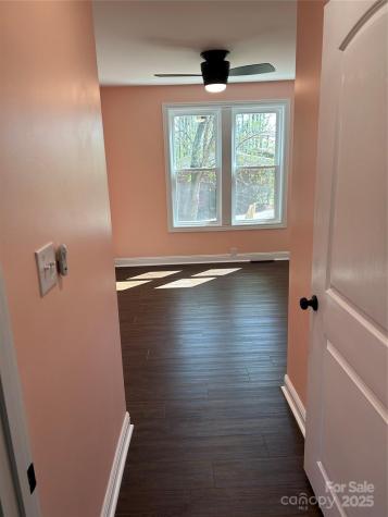 219 W Highland Avenue Elkin NC 28621