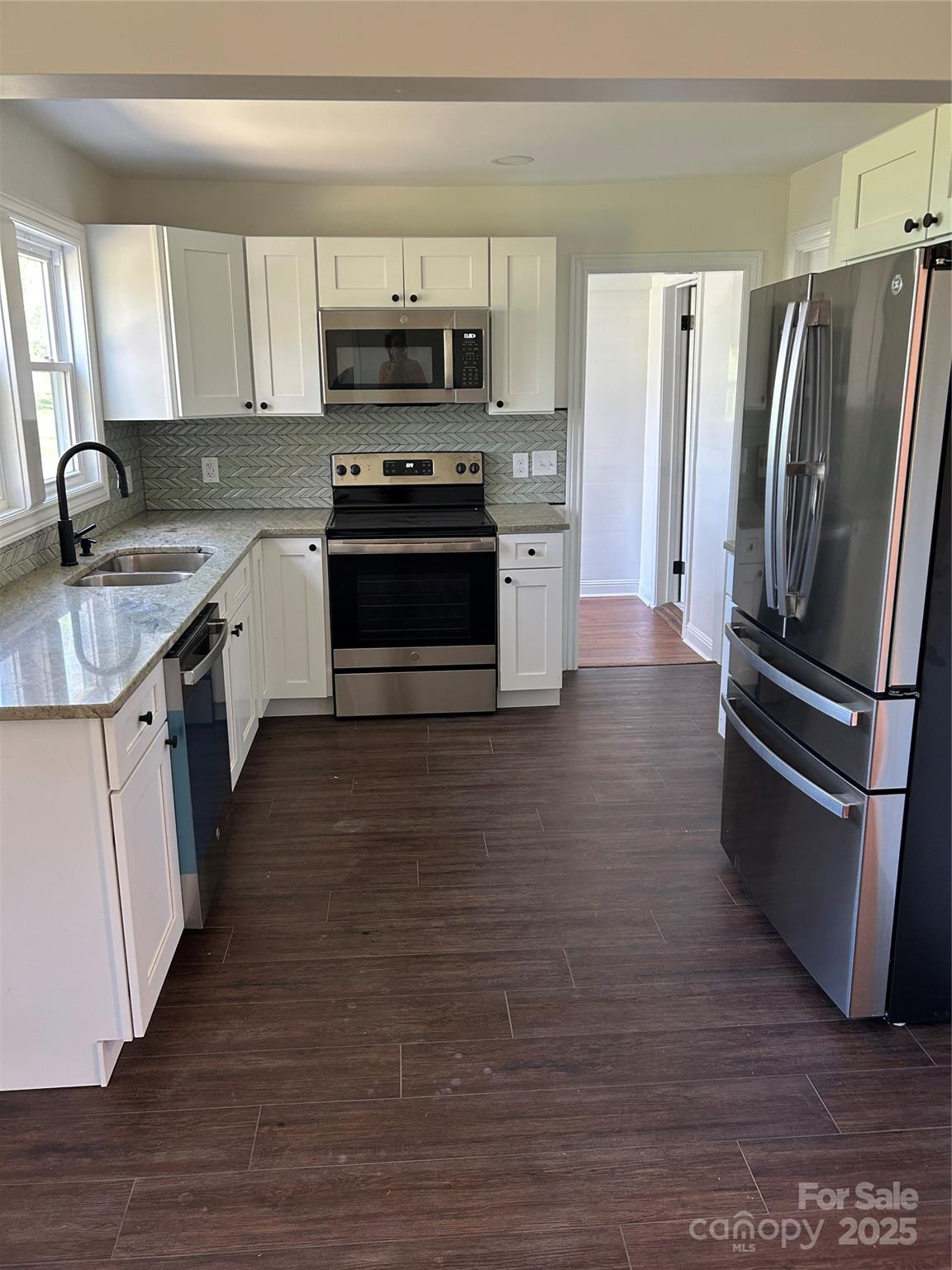 219 W Highland Avenue Elkin NC 28621