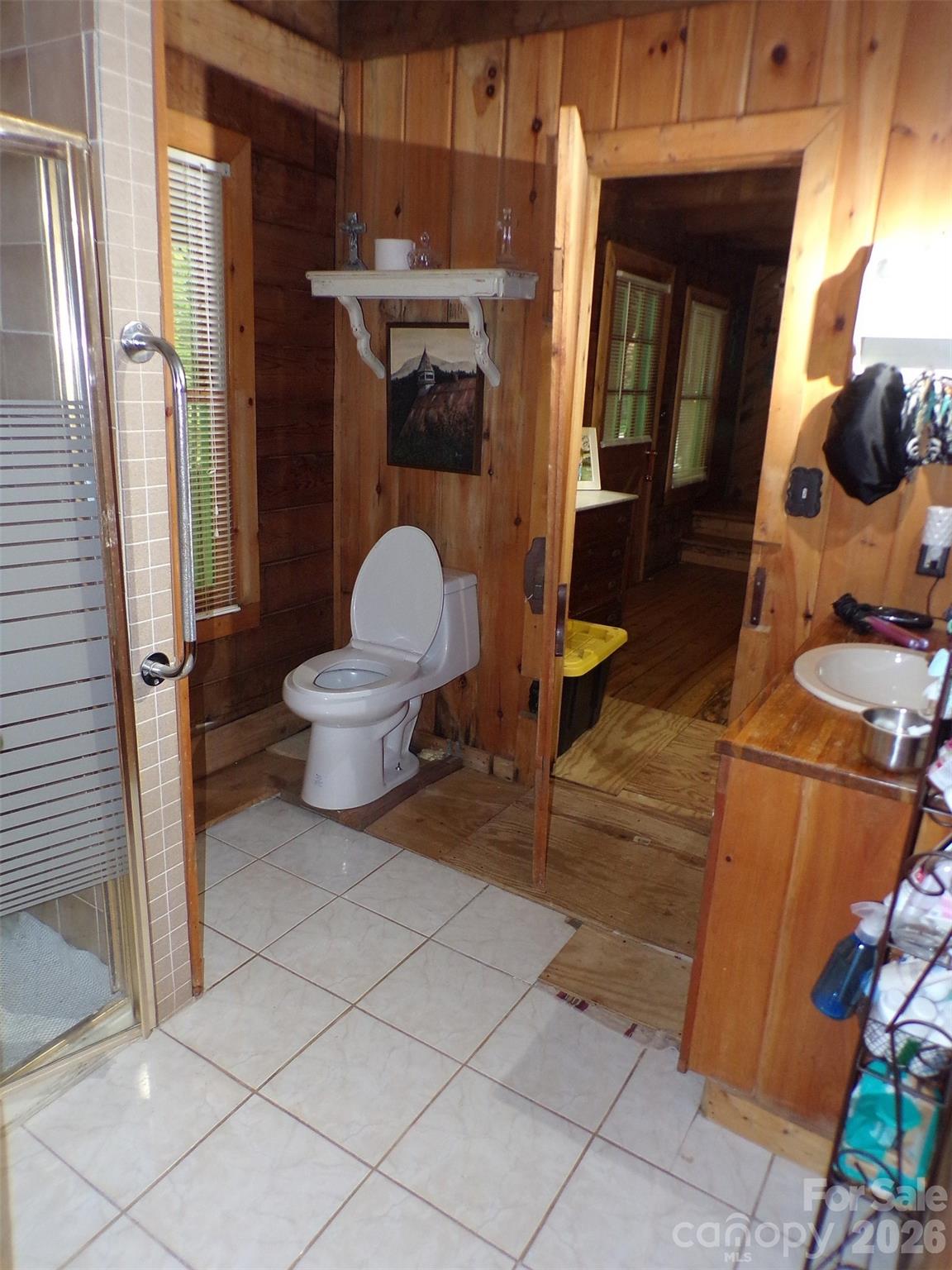 216 Paradise Road Hendersonville NC 28792