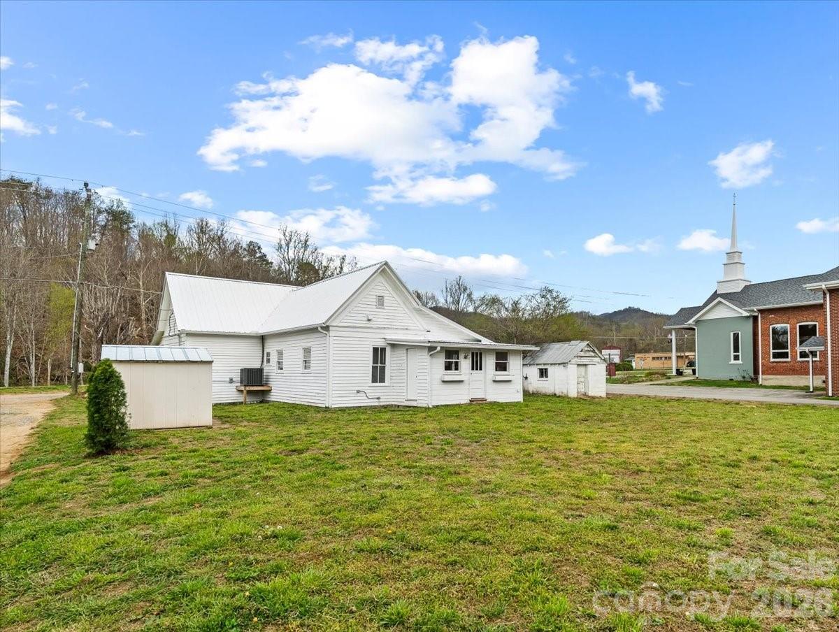 1623 Barnardsville Highway Barnardsville NC 28709