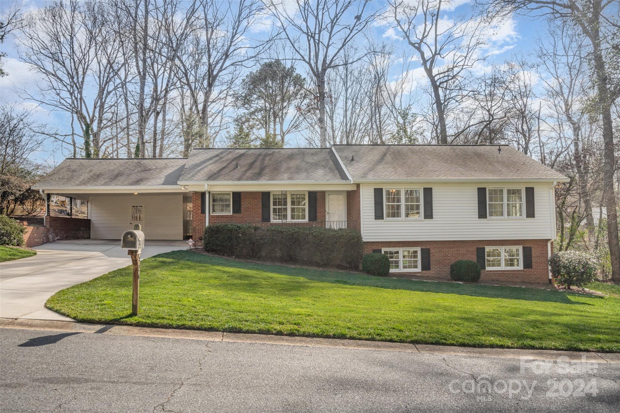 926 Shady Bluff Drive Charlotte NC 28211