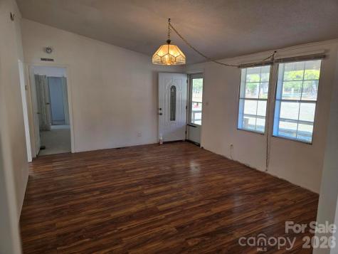 1718 Measmer Street Kannapolis NC 28081