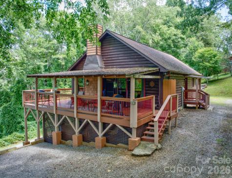 612 Whispering Winds Road Waynesville NC 28785