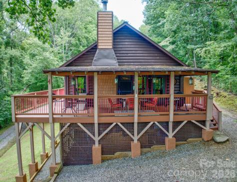 612 Whispering Winds Road Waynesville NC 28785