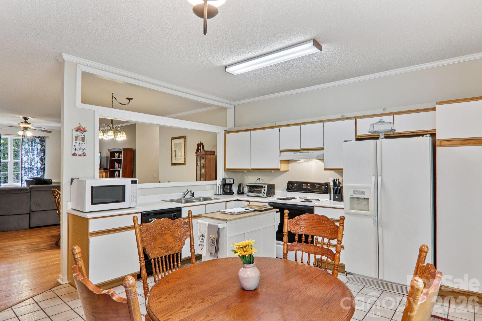 702 Cinnamon Way Flat Rock NC 28731
