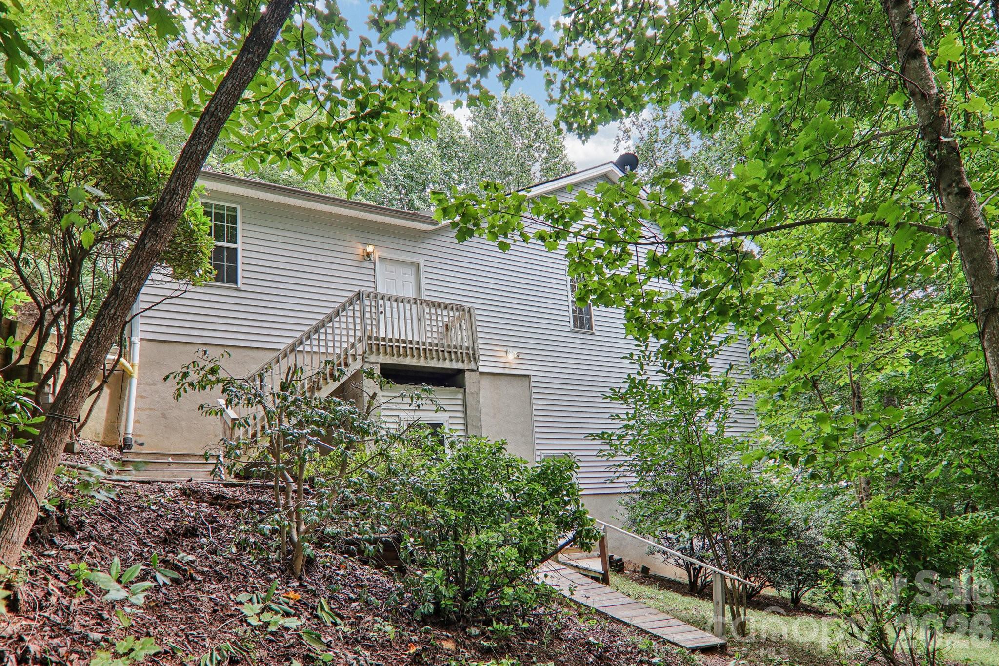 702 Cinnamon Way Flat Rock NC 28731