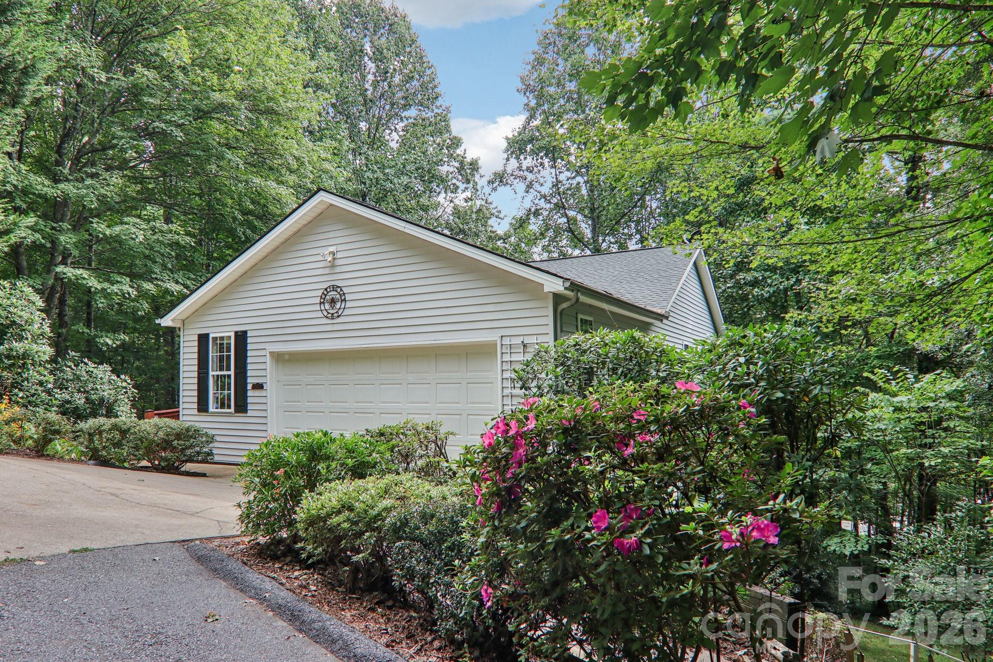 702 Cinnamon Way Flat Rock NC 28731