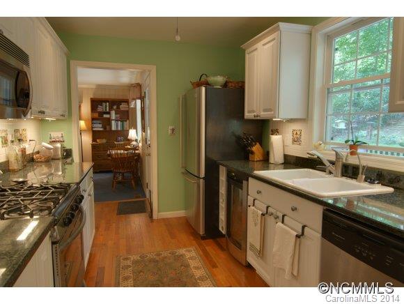 30 Griffing Circle Asheville NC 28804