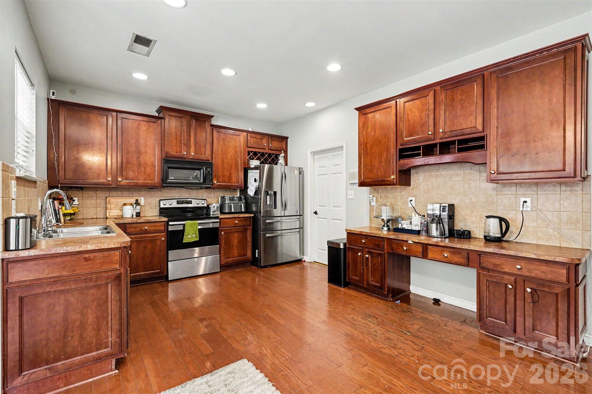 1003 Jordans Pond Lane Charlotte NC 28214