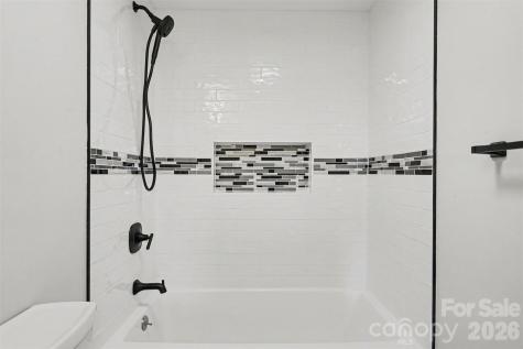 2407 4th Street NE Hickory NC 28601