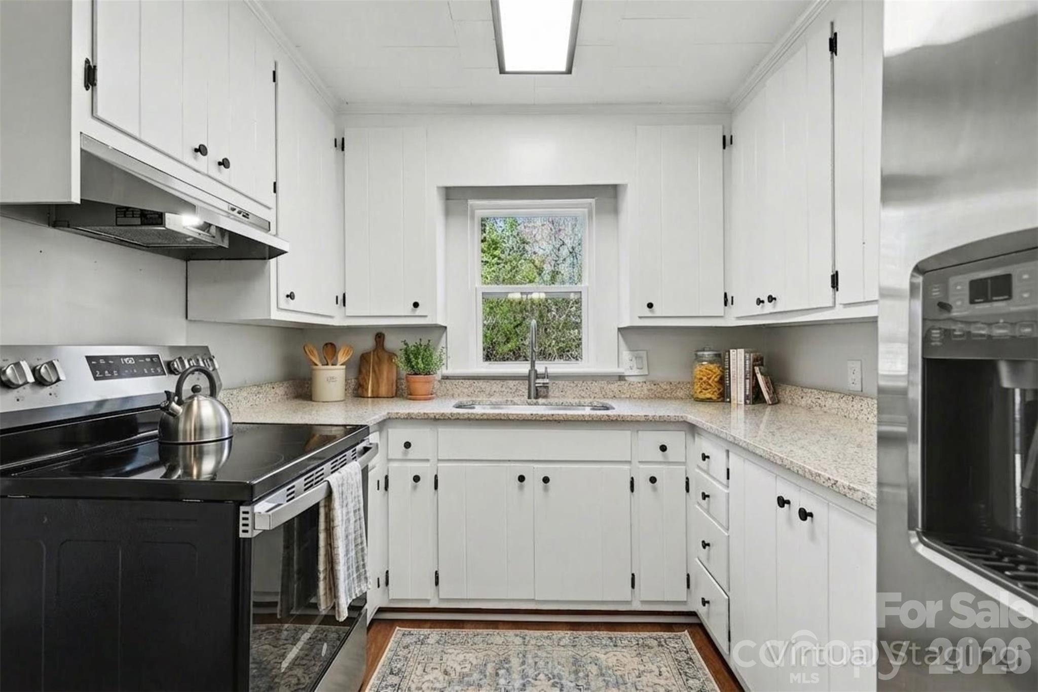 2407 4th Street NE Hickory NC 28601