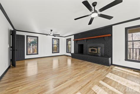 8 Indian Ridge Road Asheville NC 28803