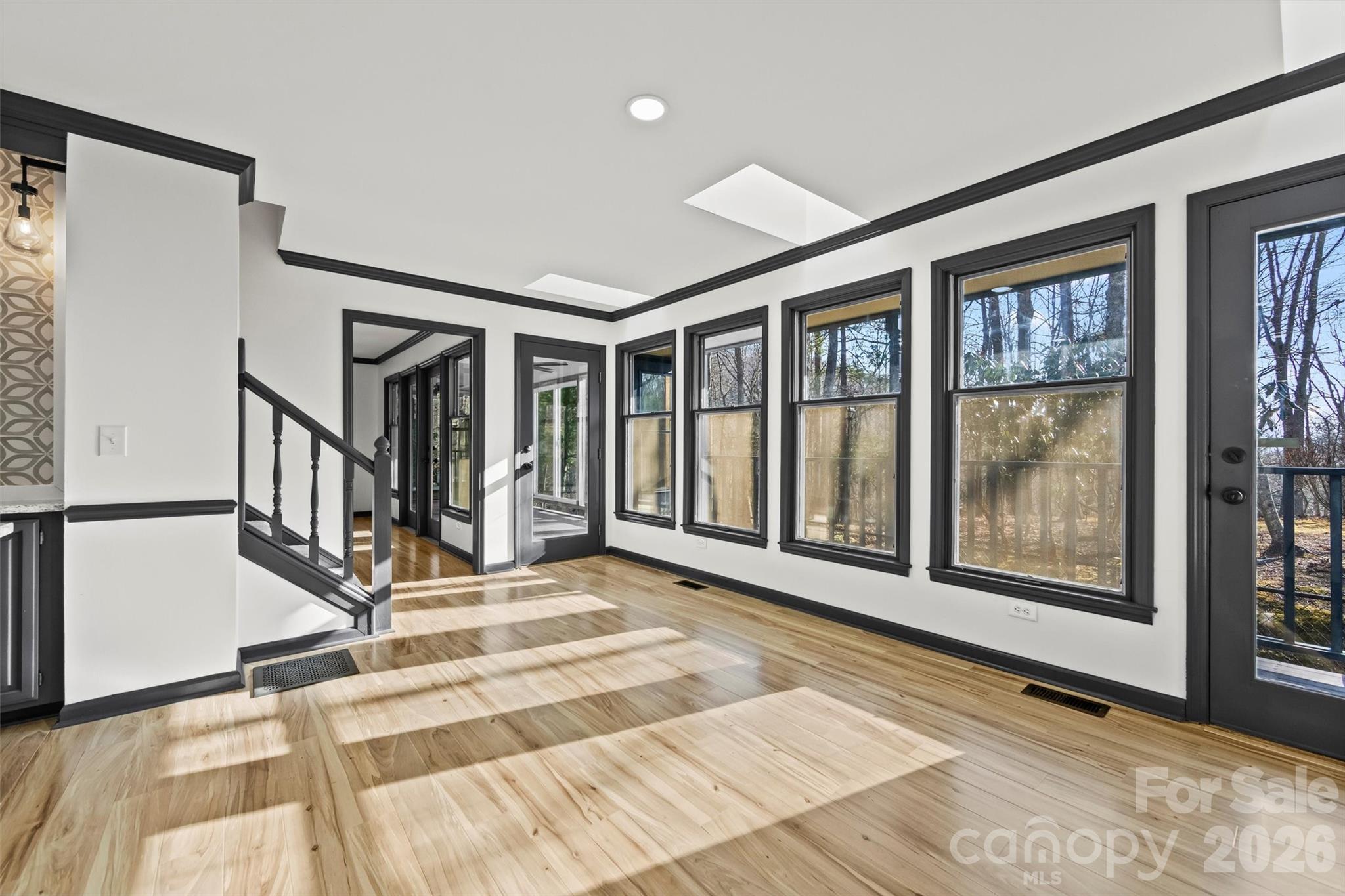 8 Indian Ridge Road Asheville NC 28803