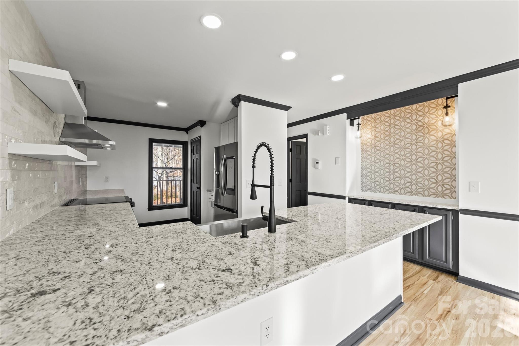 8 Indian Ridge Road Asheville NC 28803