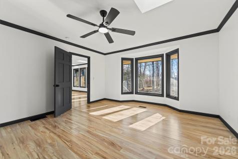 8 Indian Ridge Road Asheville NC 28803