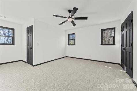 8 Indian Ridge Road Asheville NC 28803