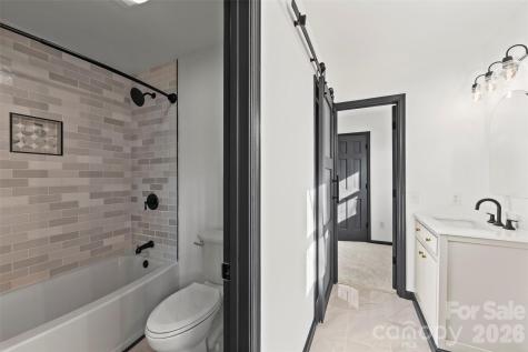 8 Indian Ridge Road Asheville NC 28803