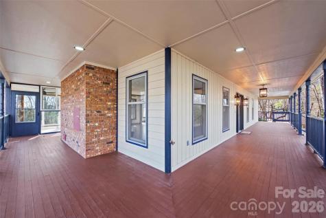 8 Indian Ridge Road Asheville NC 28803